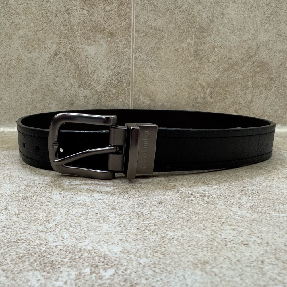 Columbia Boys' 1" Reversible Belt
Size: Medium (waist 26-28")
Color: Black/Brown